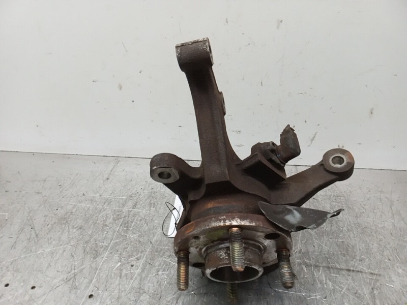 Recambio de mangueta delantera izquierda para chevrolet kalos 1.2 se referencia OEM IAM 96870491  