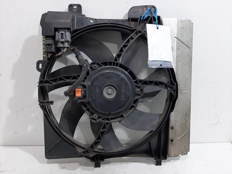 Recambio de electroventilador para peugeot 207 confort referencia OEM IAM 9682902080  
