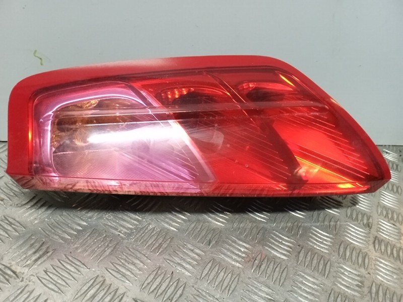 Recambio de piloto trasero derecho para fiat grande punto (199) 1.4 8v dynamic referencia OEM IAM 0051701590  