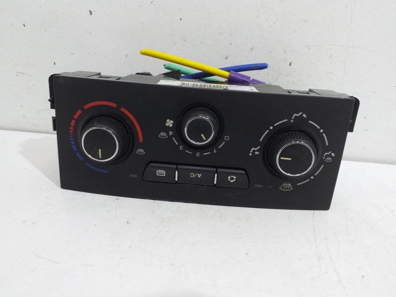 Recambio de mando calefaccion / aire acondicionado para peugeot 207 confort referencia OEM IAM J9000Z  