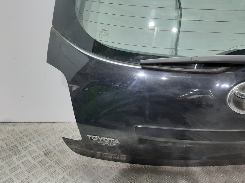 Recambio de porton trasero para toyota auris luna referencia OEM IAM  NEGRO 