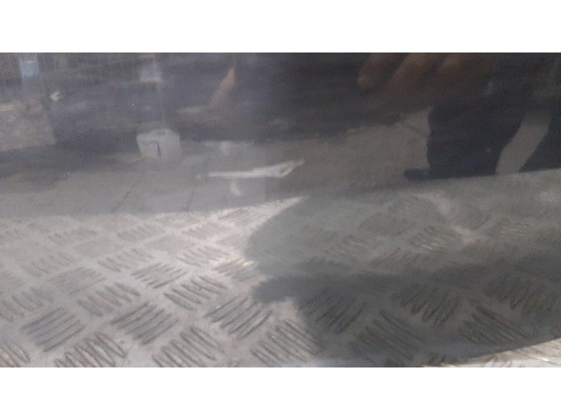 Recambio de puerta trasera izquierda para renault laguna ii grandtour (kg0) gt referencia OEM IAM 7751472440 NEGRO 