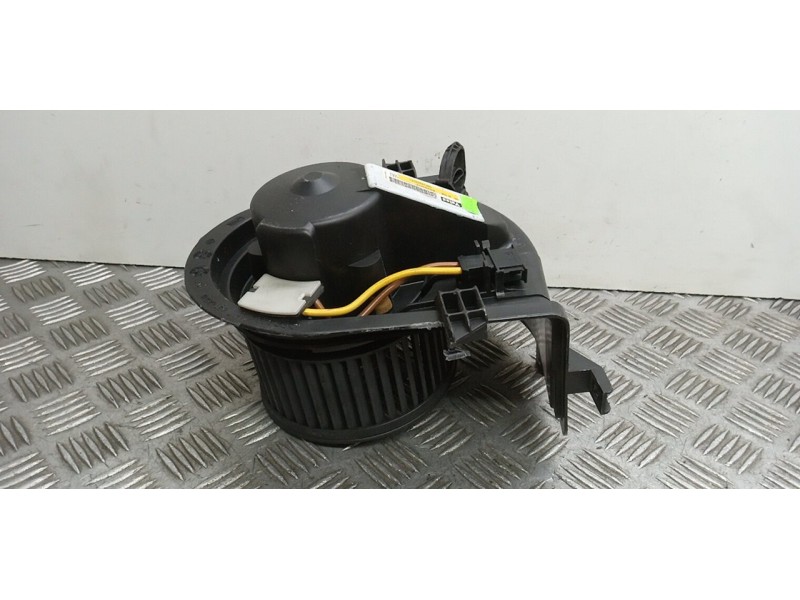 Recambio de motor calefaccion para volkswagen polo berlina (6n1) básico referencia OEM IAM 6N1820021  