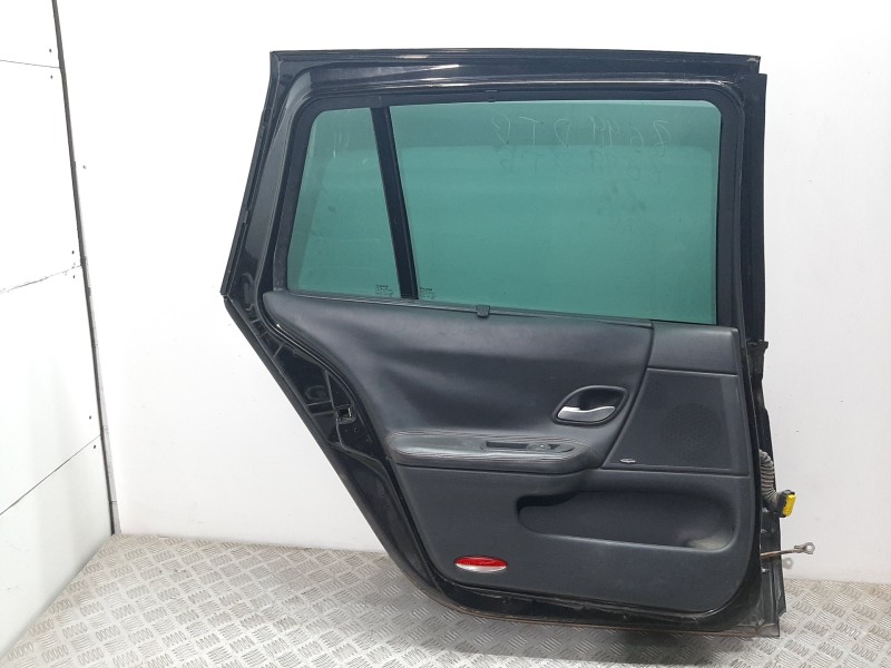 Recambio de puerta trasera izquierda para renault laguna ii grandtour (kg0) gt referencia OEM IAM 7751472440 NEGRO 