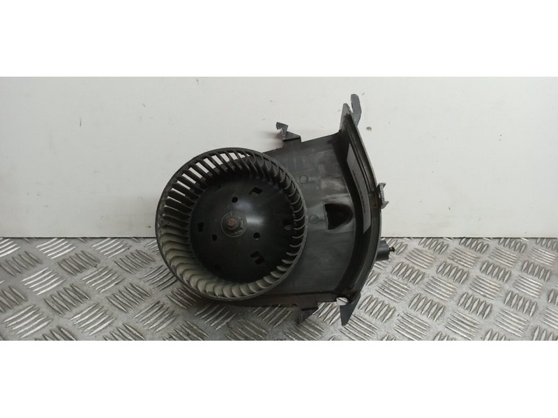 Recambio de motor calefaccion para volkswagen polo berlina (6n1) básico referencia OEM IAM 6N1820021  