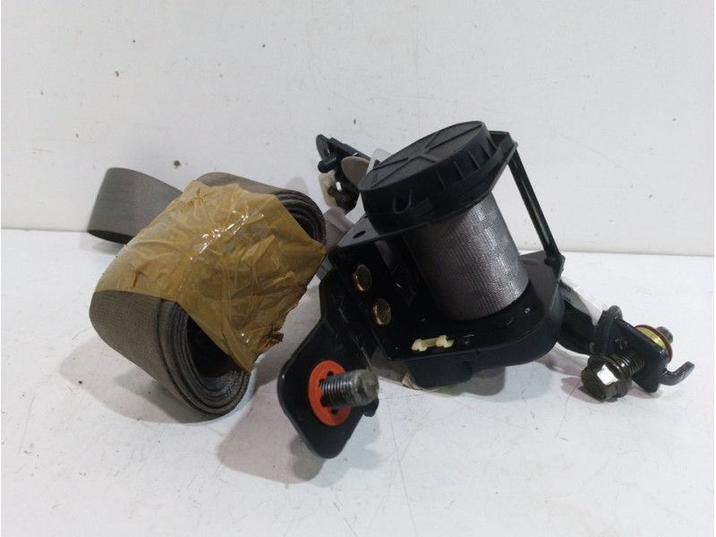 Recambio de cinturon seguridad trasero izquierdo para kia carnival 2.9 crdi vgt active referencia OEM IAM 898104D100  