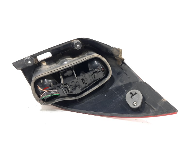 Recambio de piloto trasero izquierdo para renault laguna ii grandtour (kg0) gt referencia OEM IAM 8200703487  