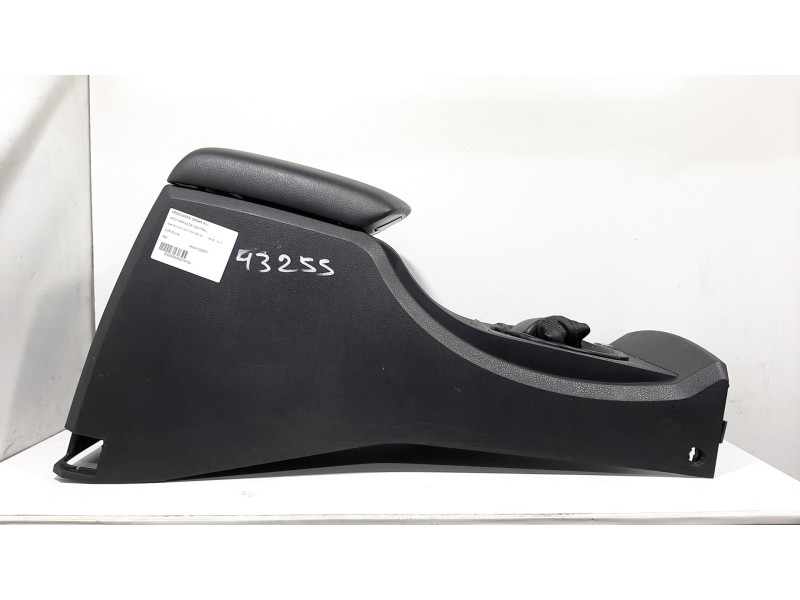 Recambio de apoyabrazos central para ssangyong actyon 200 xdi referencia OEM IAM   