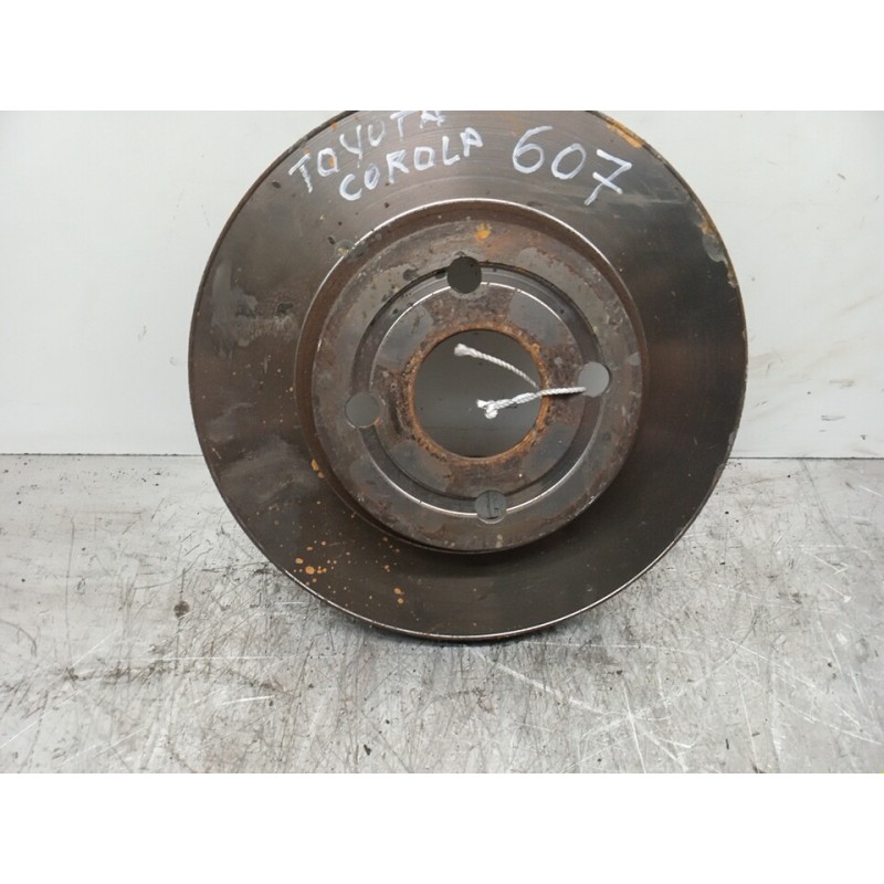 Recambio de disco freno delantero derecho para toyota corolla (e12) 1.6 linea luna berlina referencia OEM IAM 4351202071  