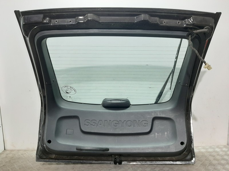 Recambio de porton trasero para ssangyong actyon 200 xdi referencia OEM IAM  NEGRO 