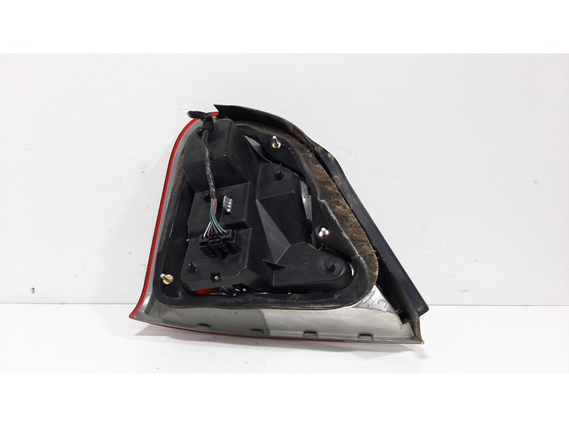 Recambio de piloto trasero derecho para mg serie 75 (rj) 2.0 cdt club referencia OEM IAM XFJ100460  