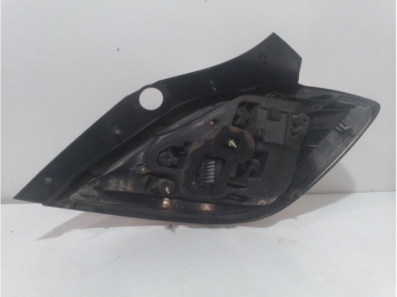 Recambio de piloto trasero izquierdo para opel astra h berlina cosmo referencia OEM IAM 93190304  