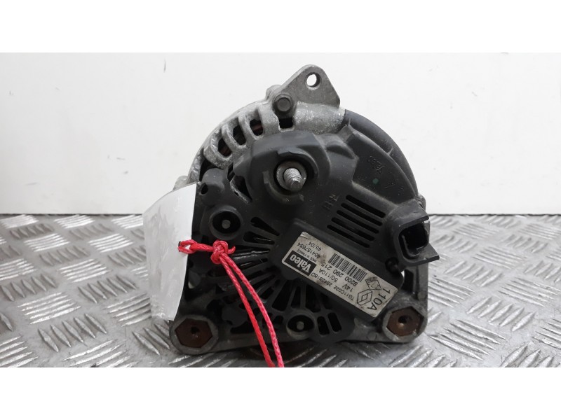 Recambio de alternador para renault megane ii berlina 5p dynamique referencia OEM IAM 8200290215 2542818D 