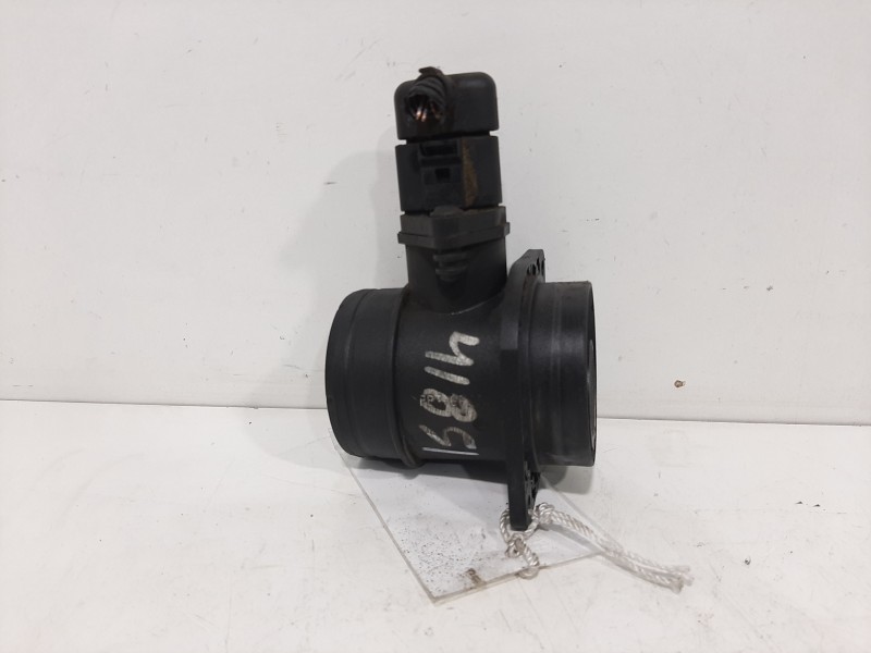Recambio de caudalimetro para volkswagen polo (9n3) advance referencia OEM IAM 038906461B  