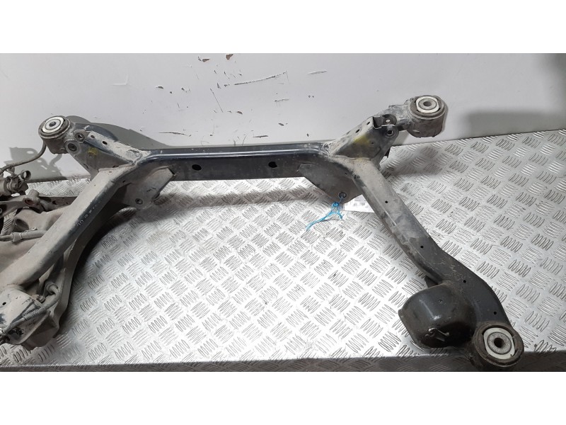 Recambio de puente trasero para audi a4 avant (b5) 1.9 tdi referencia OEM IAM 220601G1  