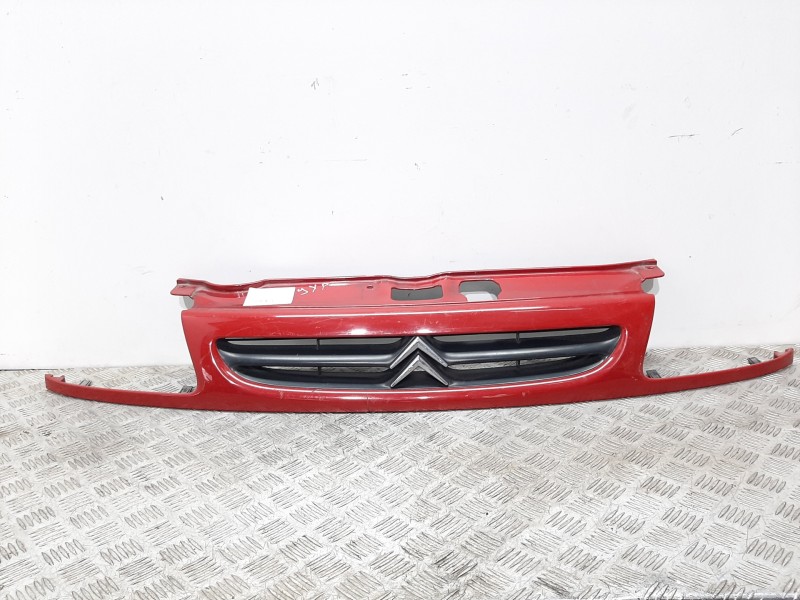Recambio de rejilla delantera para citroën xsara picasso 1.6 hdi 90 exclusive referencia OEM IAM  ROJO  Recambio de rejilla delantera para citroën xsara picasso 1.6 hdi 90 exclusive referencia OEM IAM  ROJO