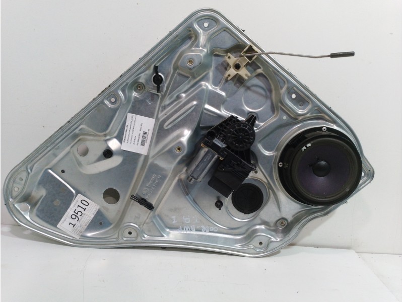 Recambio de elevalunas trasero izquierdo para volkswagen passat berlina (3b3) advance referencia OEM IAM 3B5839755C  