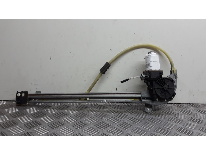Recambio de elevalunas trasero derecho para renault laguna grandtour iii dynamique referencia OEM IAM 827000001R  