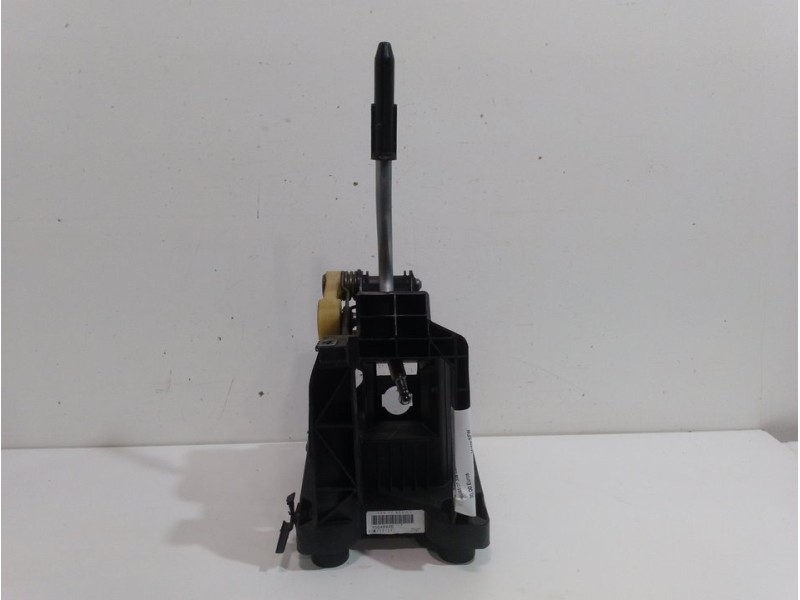 Recambio de palanca cambio para peugeot 308 confort referencia OEM IAM 9684581680  