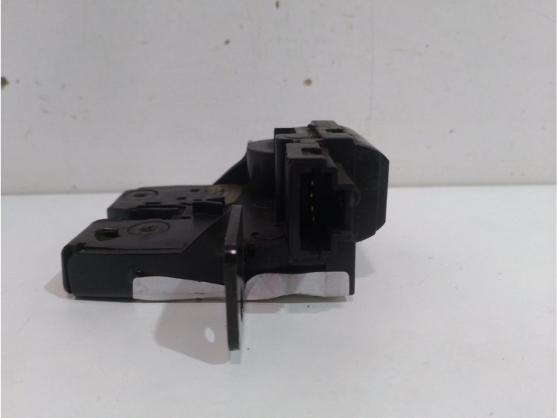 Recambio de cerradura capot para renault megane ii familiar dynamique referencia OEM IAM 8200947699  