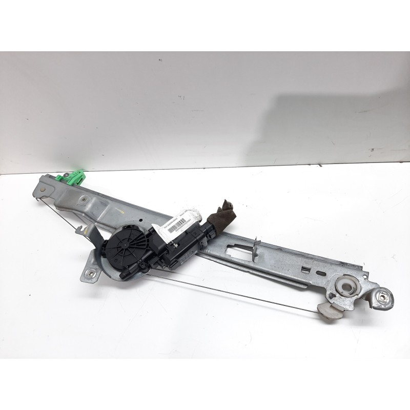 Recambio de elevalunas delantero derecho para renault scenic ii confort authentique referencia OEM IAM 8200646840  