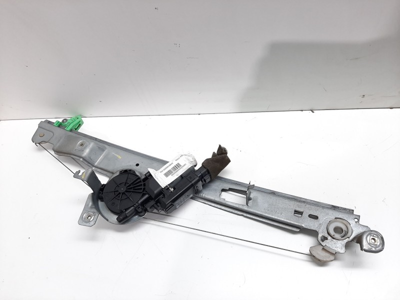 Recambio de elevalunas delantero derecho para renault scenic ii confort authentique referencia OEM IAM 8200646840  