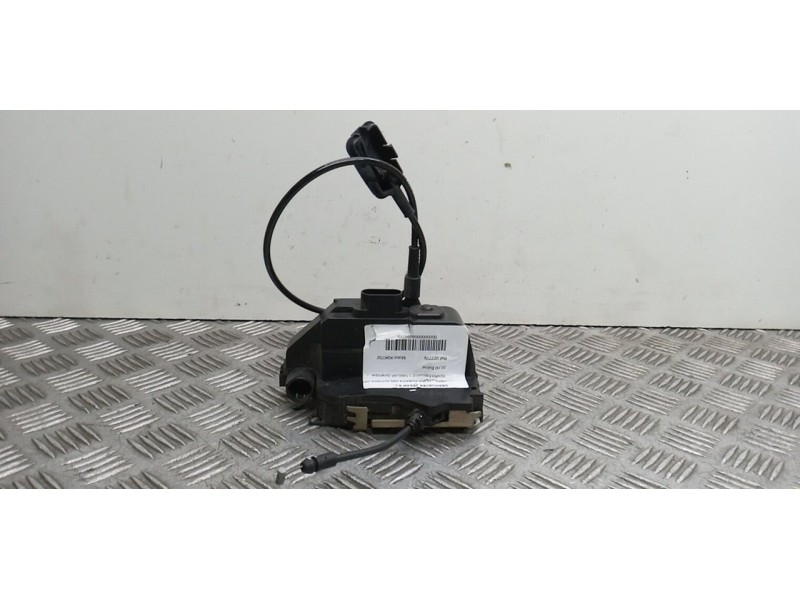 Recambio de cerradura puerta delantera derecha para renault megane ii familiar dynamique referencia OEM IAM 027779  