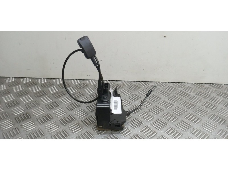Recambio de cerradura puerta delantera izquierda para renault megane ii familiar dynamique referencia OEM IAM 027776  