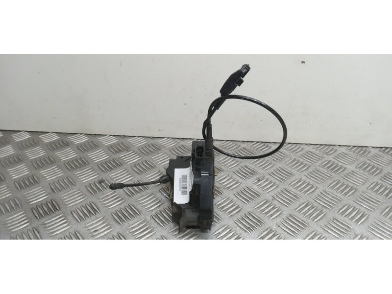 Recambio de cerradura puerta delantera izquierda para renault megane ii familiar dynamique referencia OEM IAM 027776  