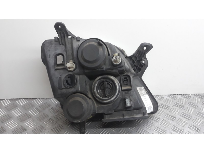 Recambio de faro izquierdo para opel meriva cosmo referencia OEM IAM 93175364  