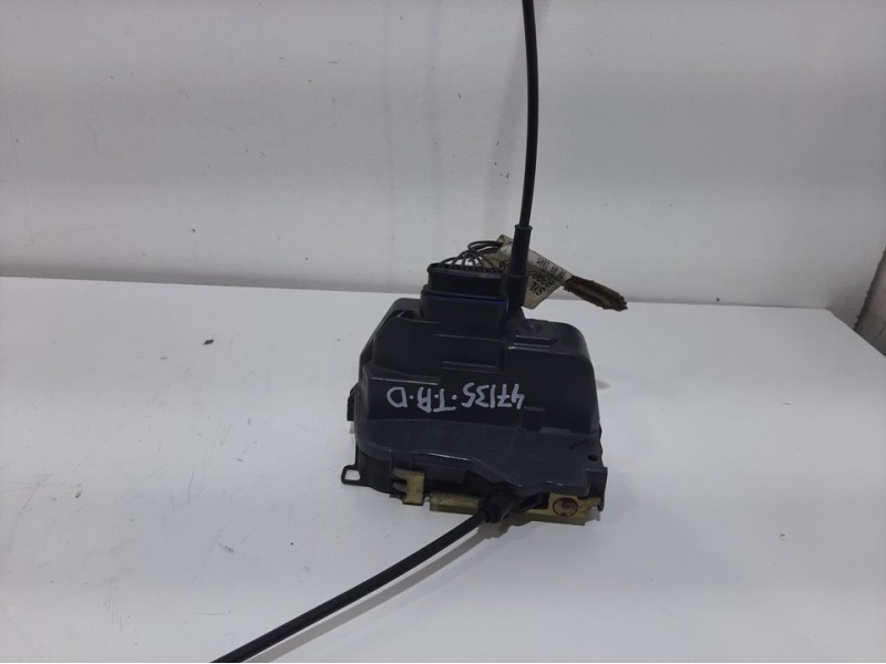 Recambio de cerradura puerta trasera derecha para renault megane ii familiar dynamique referencia OEM IAM 212467  