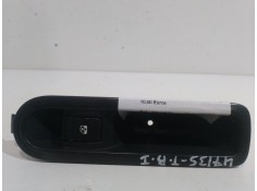 Recambio de mando elevalunas trasero izquierdo para renault megane ii familiar dynamique referencia OEM IAM 156013870  