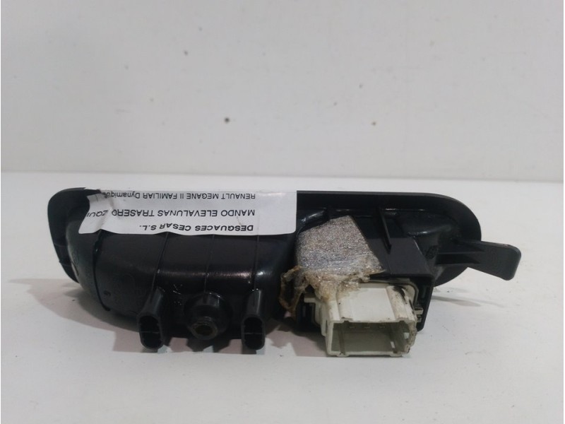 Recambio de mando elevalunas trasero izquierdo para renault megane ii familiar dynamique referencia OEM IAM 156013870  