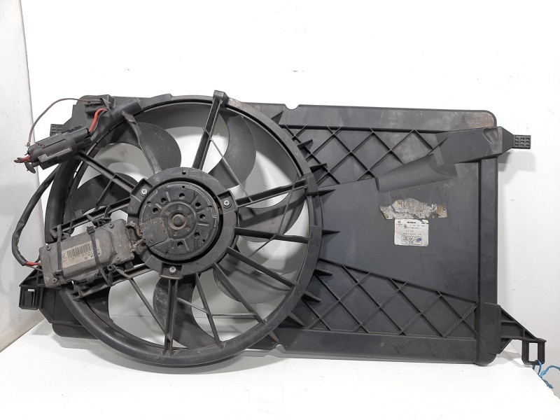 Recambio de electroventilador para ford focus berlina (cap) ambiente (d) referencia OEM IAM 0130303950 3M5H8C607VB 