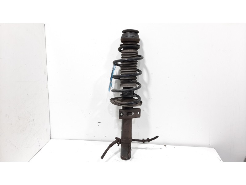 Recambio de amortiguador delantero derecho para skoda rapid ambition referencia OEM IAM 6R0413031BF  