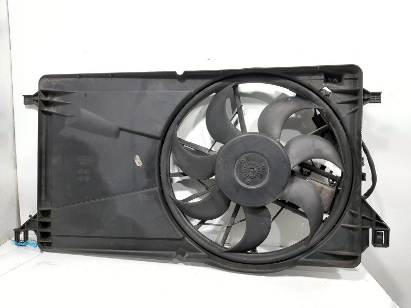 Recambio de electroventilador para ford focus berlina (cap) ambiente (d) referencia OEM IAM 0130303950 3M5H8C607VB 