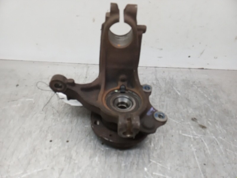 Recambio de mangueta delantera izquierda para citroën c3 1.4 audace referencia OEM IAM 1607557480  