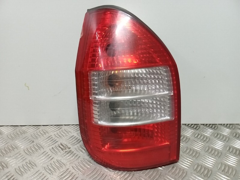 Recambio de piloto trasero izquierdo para opel zafira a elegance referencia OEM IAM 93175677  
