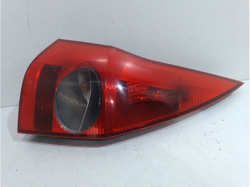 Recambio de piloto trasero izquierdo para renault megane ii familiar dynamique referencia OEM IAM   