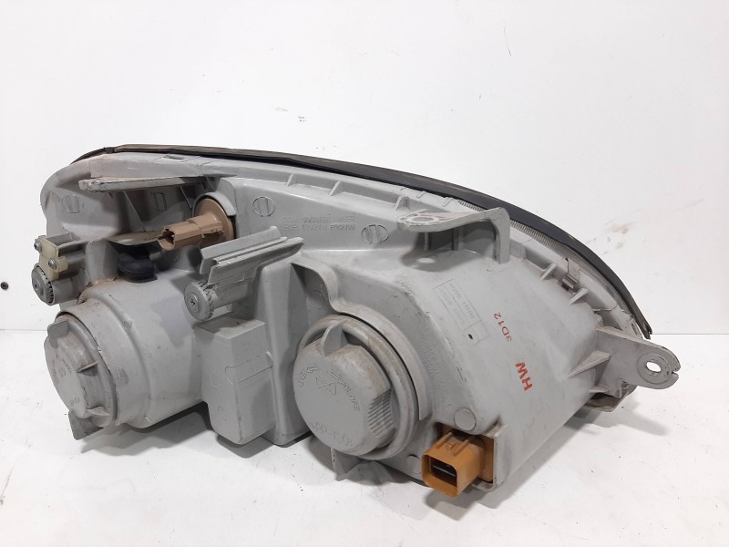 Recambio de faro izquierdo para daewoo nubira berlina sx (1999) referencia OEM IAM 96272015  