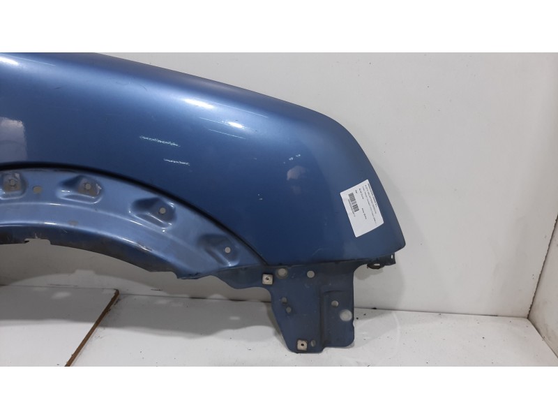 Recambio de aleta delantera derecha para ford transit connect (tc7) furgón (2006) referencia OEM IAM  AZUL 