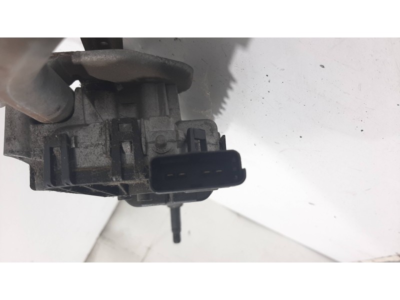 Recambio de motor limpia delantero para peugeot 207 confort referencia OEM IAM 6405CH  