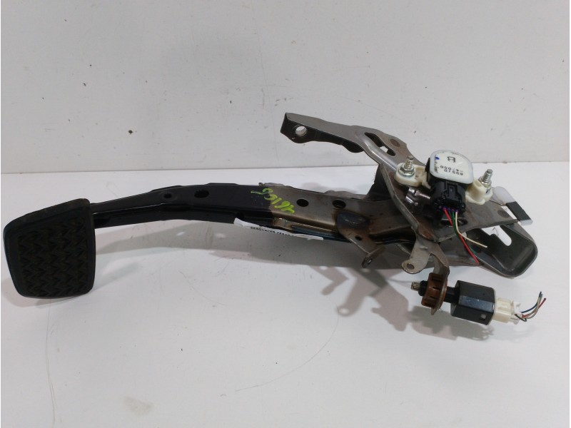 Recambio de pedal freno para toyota prius (nhw30) plug-in hybrid advance referencia OEM IAM 8951047050  