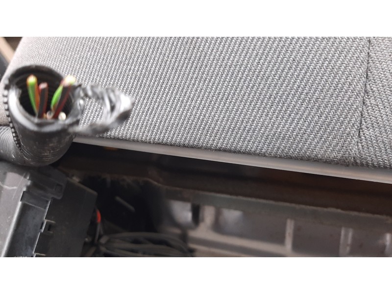 Recambio de asiento delantero derecho para ford focus berlina (cap) ambiente (d) referencia OEM IAM   