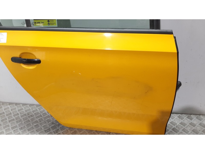 Recambio de puerta trasera derecha para skoda rapid ambition referencia OEM IAM 5JA833052C AMARILLO (TAXI) 