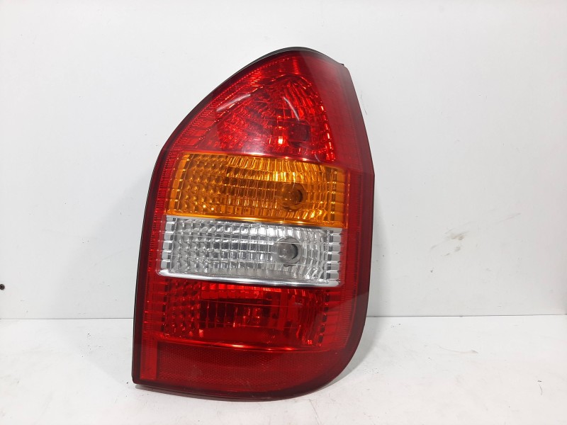 Recambio de piloto trasero derecho para opel zafira a elegance referencia OEM IAM   