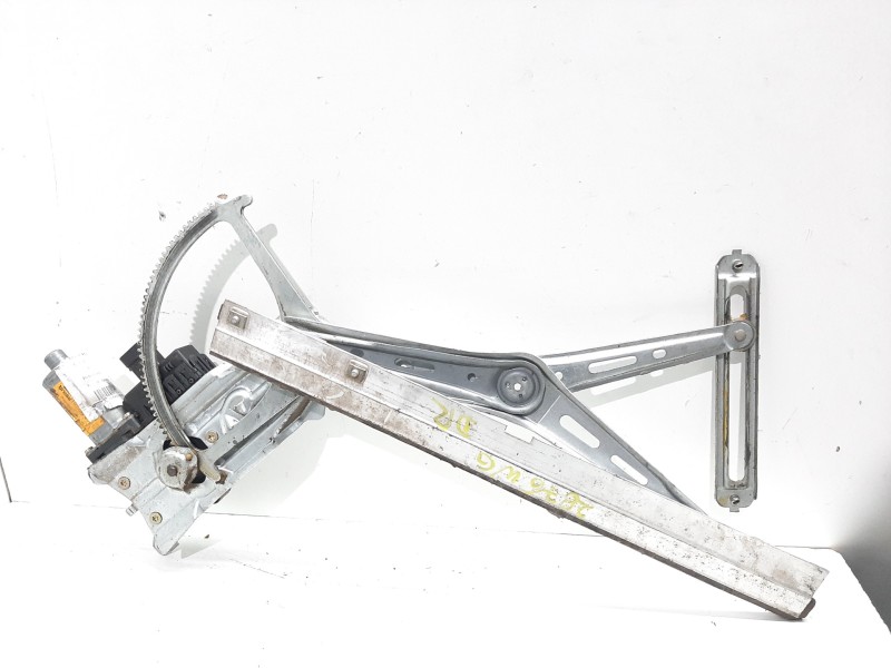 Recambio de elevalunas delantero derecho para opel zafira a elegance referencia OEM IAM 09118665  