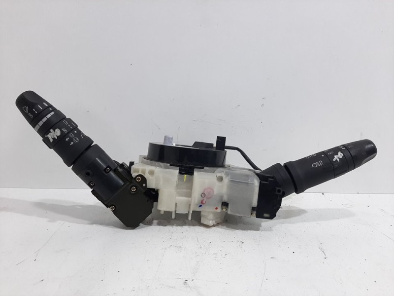 Recambio de mando multifuncion para nissan micra (k12e) acenta referencia OEM IAM 25560AX602 2 CONECTORES 