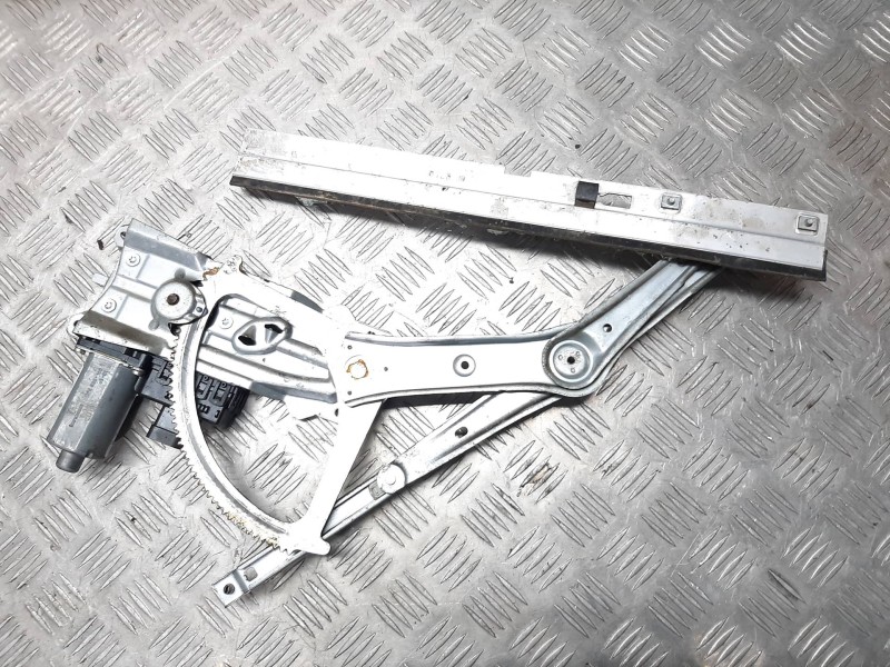 Recambio de elevalunas delantero izquierdo para opel astra h berlina cosmo referencia OEM IAM 93178695  