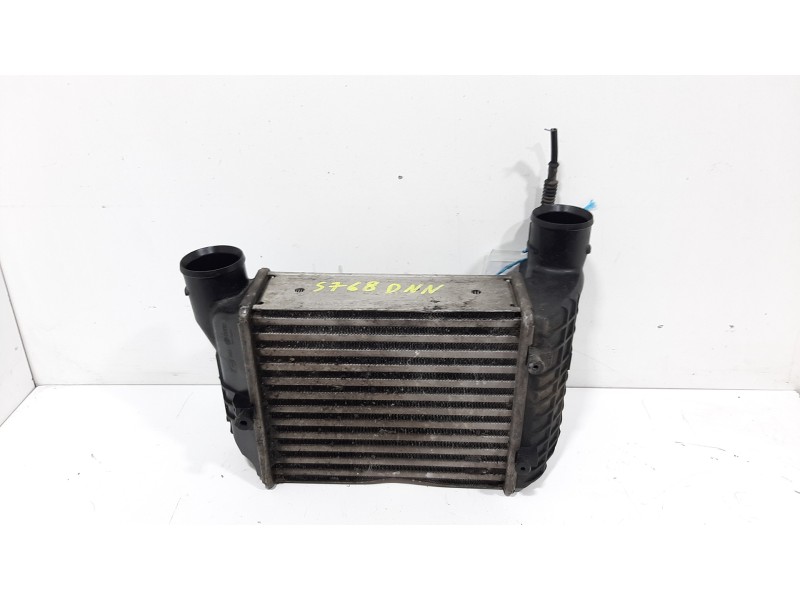 Recambio de intercooler para audi a4 berlina (8e) 1.8 t referencia OEM IAM    Recambio de intercooler para audi a4 berlina (8e) 1.8 t referencia OEM IAM